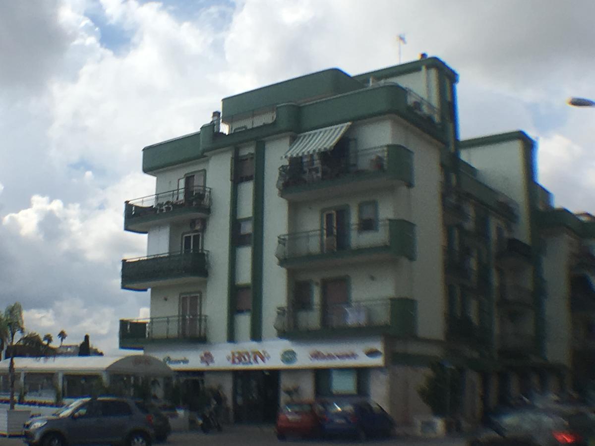 Levante Трані Екстер'єр фото